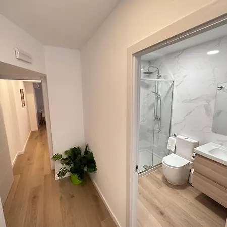 Apartamento & A Y B Valência