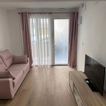 Apartamento & A Y B Valência